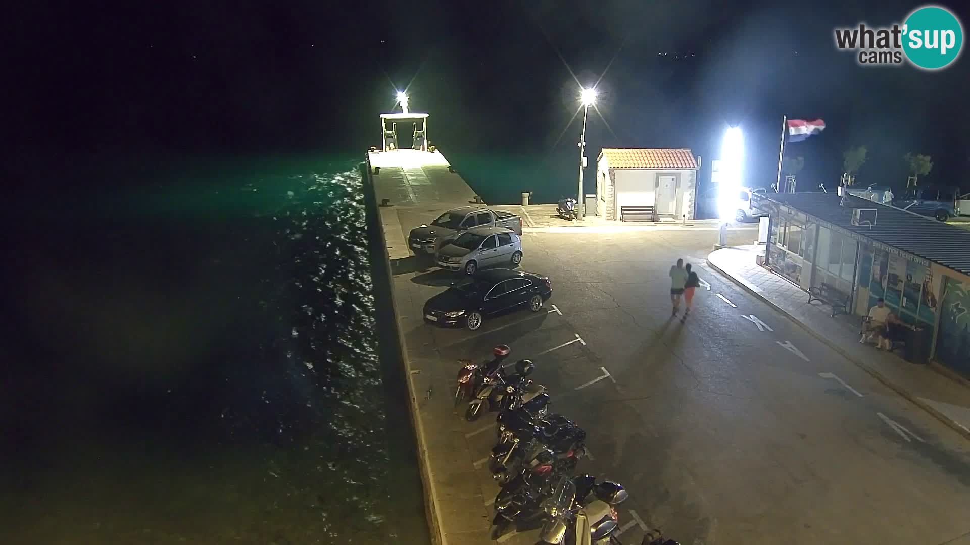 Webcam Bol Centro e Marina – Vista live dal porto di Bol