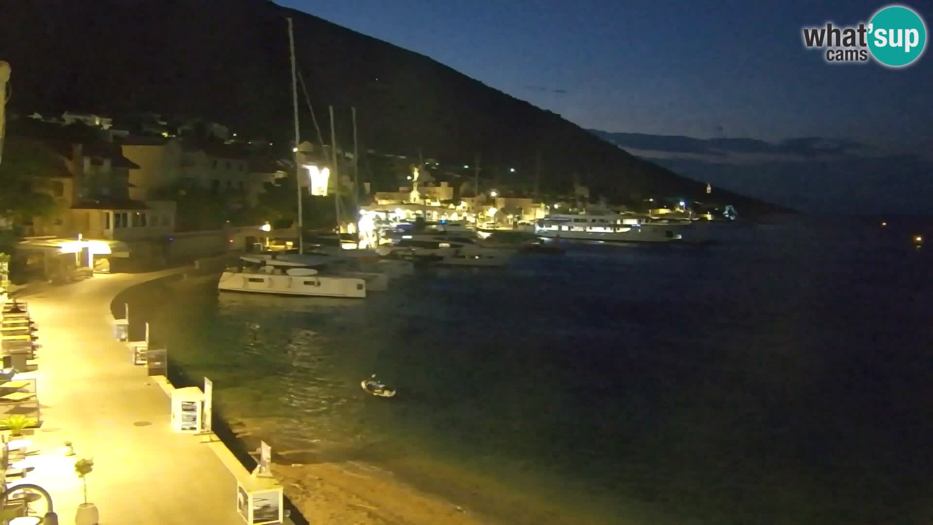 Webcam Bol Town Center & Marina – Live View from Bol, Brač