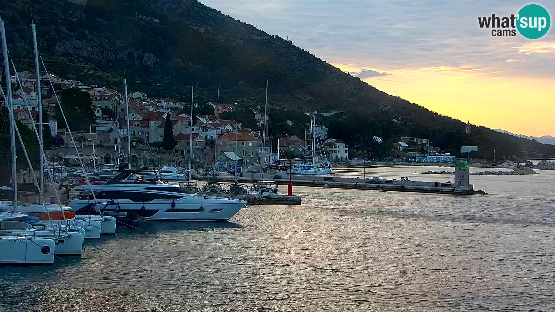Webcam Bol centre-ville & marina – Vue en direct depuis Bol, île de Brač