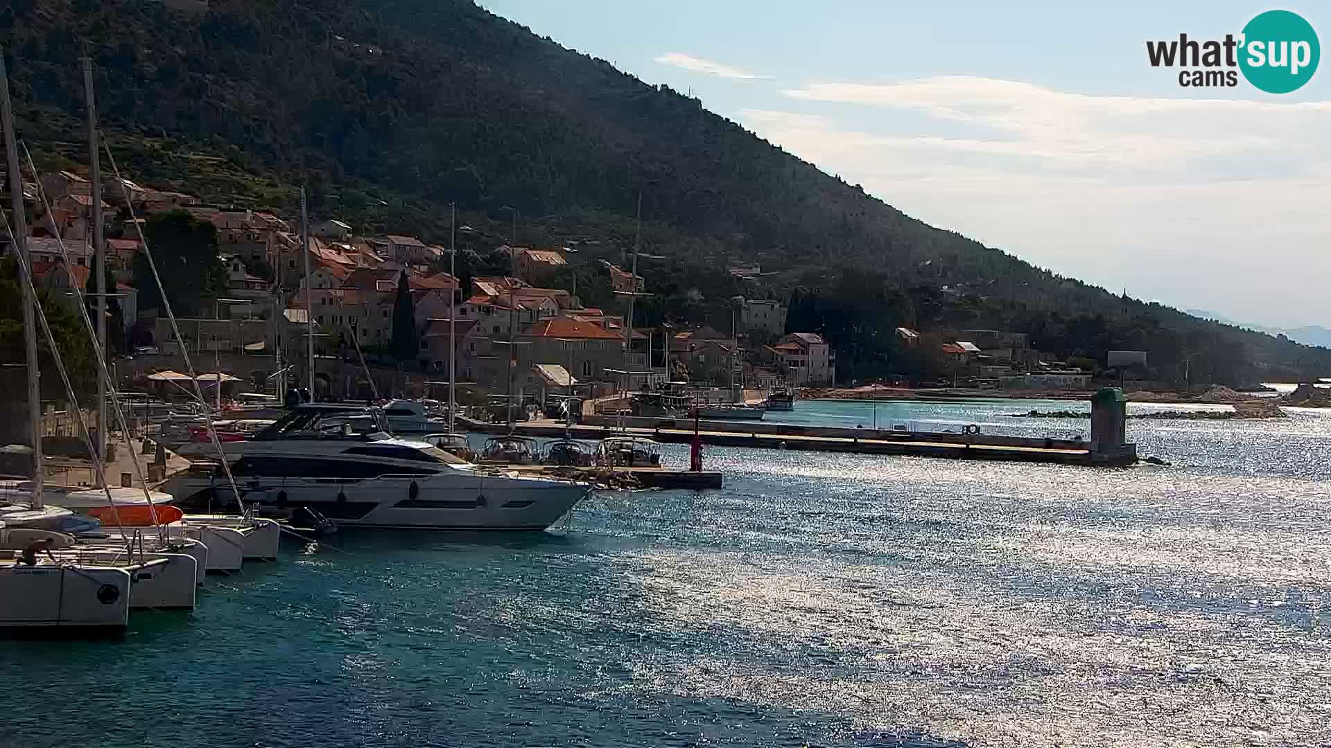 Webcam Bol Town Center & Marina – Live View from Bol, Brač