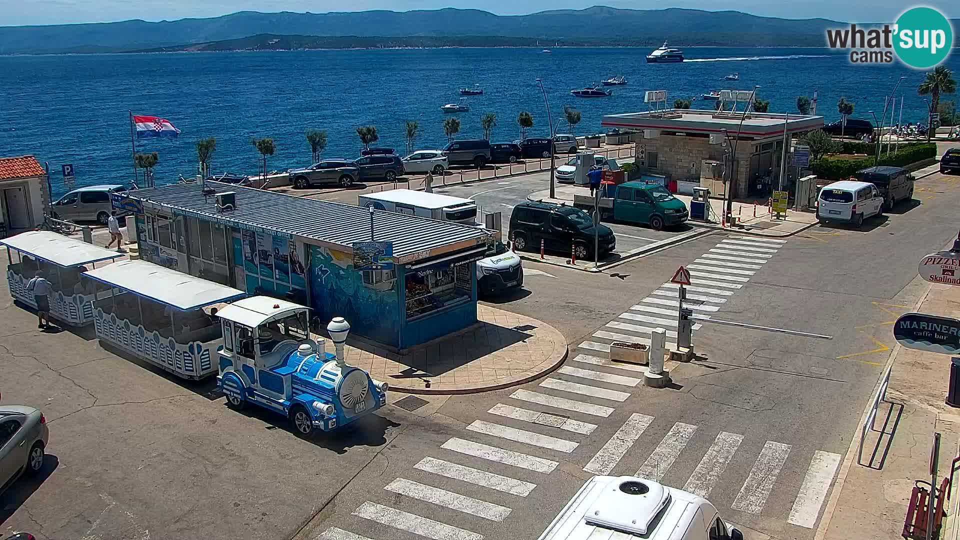 Webcam Bol Centro e Marina – Vista live dal porto di Bol