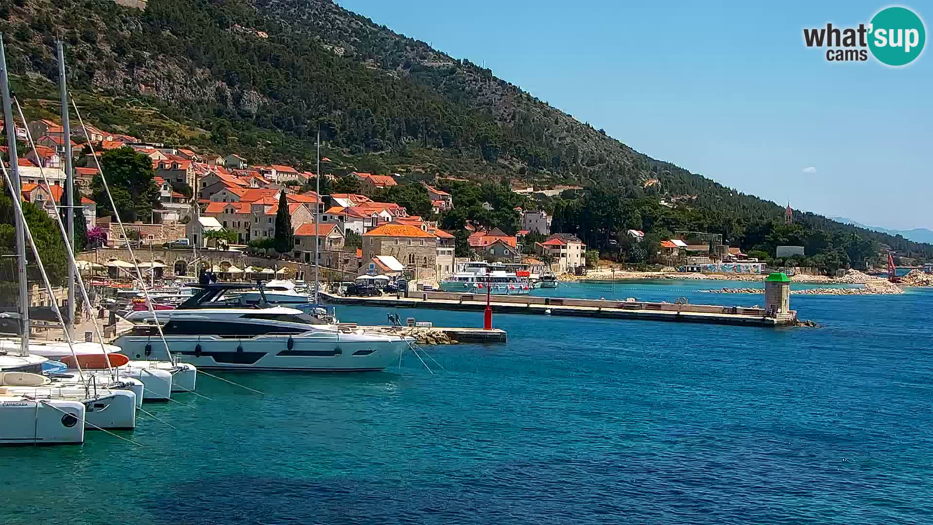 Webcam Bol Town Center & Marina – Live View from Bol, Brač