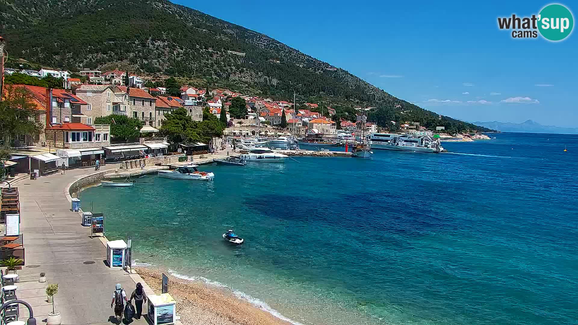 Webcam Bol Centro e Marina – Vista live dal porto di Bol