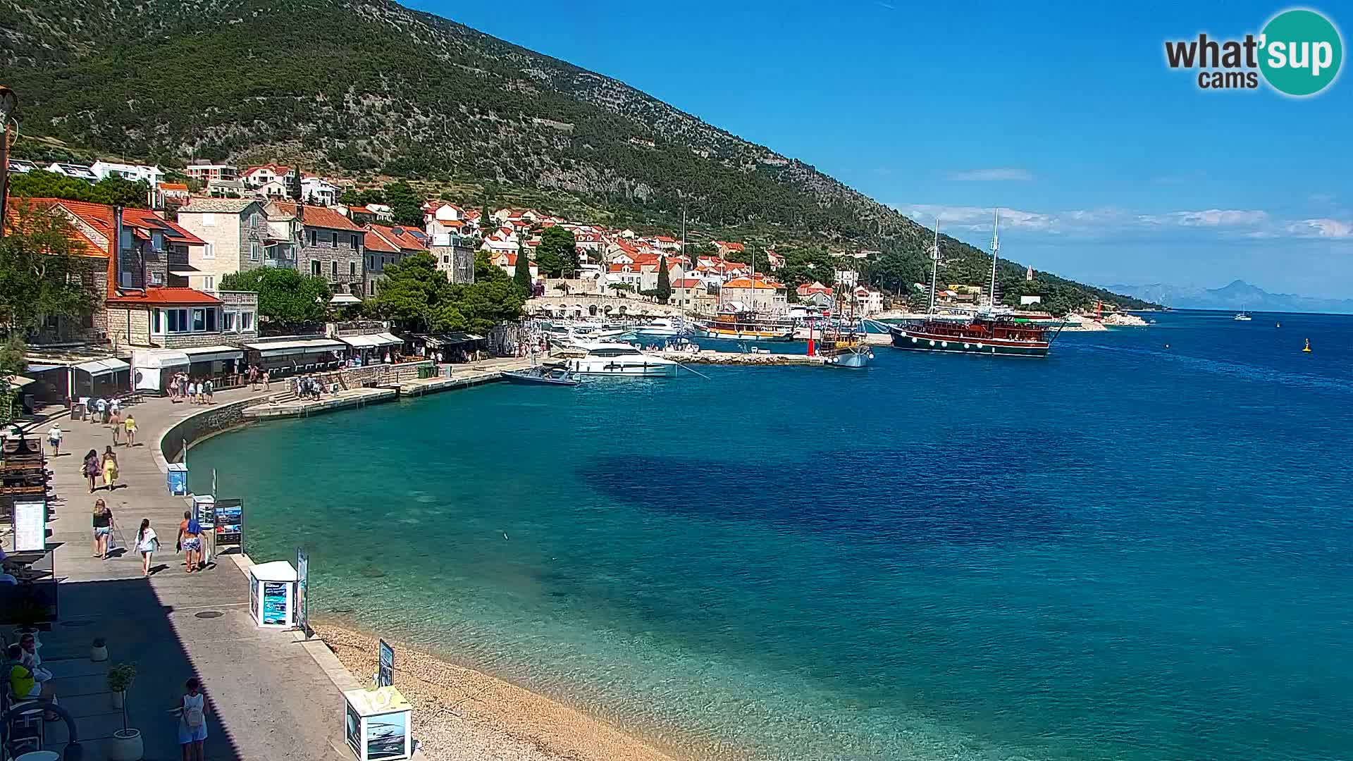 Webcam Bol Town Center & Marina – Live View from Bol, Brač