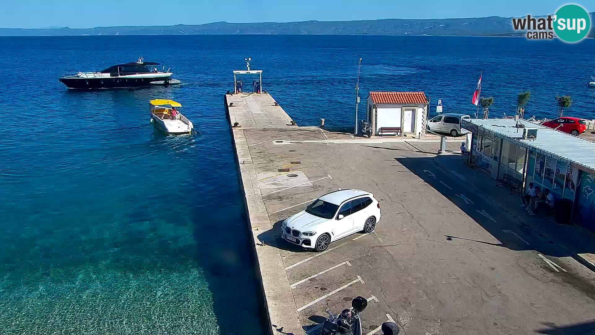 Webcam Bol Town Center & Marina – Live View from Bol, Brač
