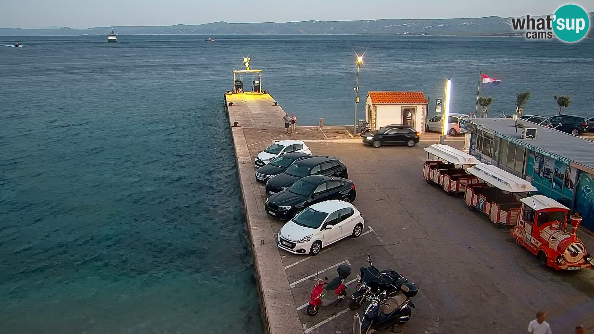 Webcam Bol Town Center & Marina – Live View from Bol, Brač