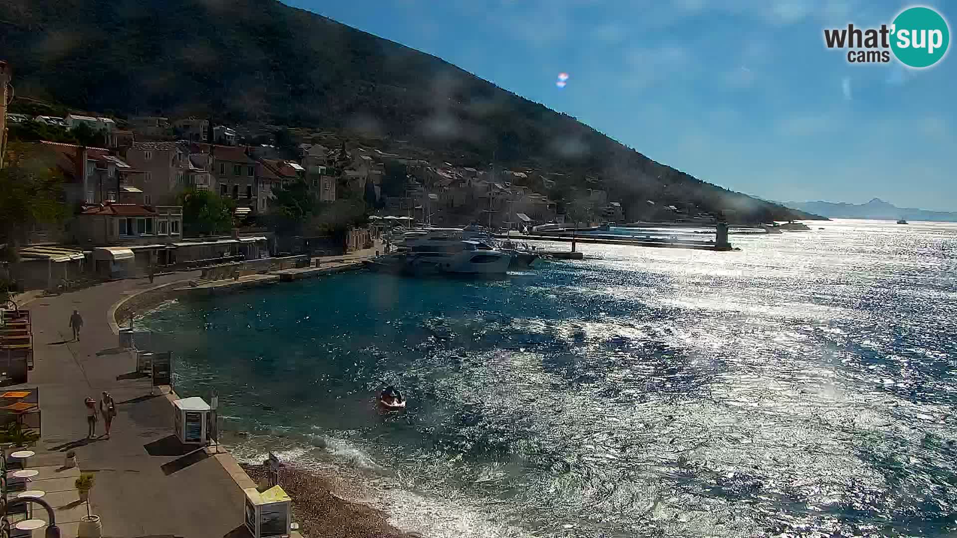 Webcam Bol Hafen & Ortszentrum – Liveblick aus Bol auf der Insel Brač