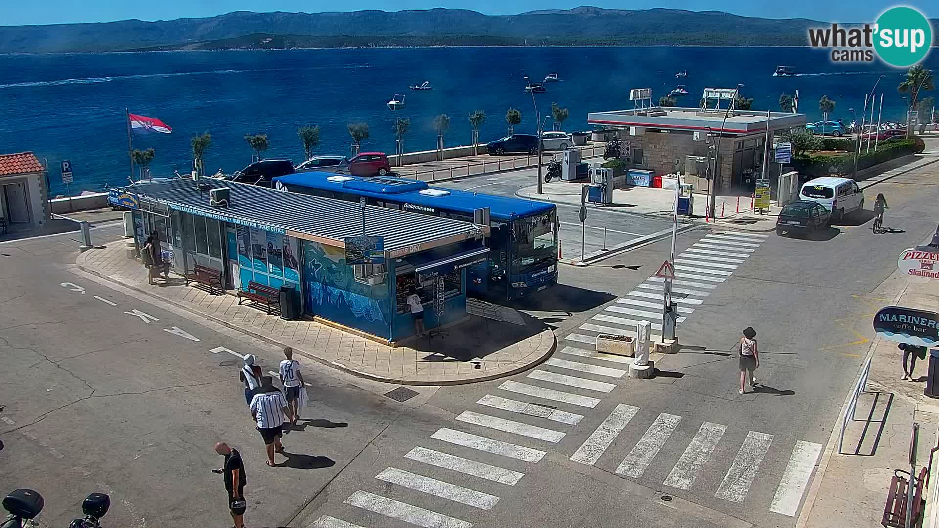 Webcam Bol Hafen & Ortszentrum – Liveblick aus Bol auf der Insel Brač