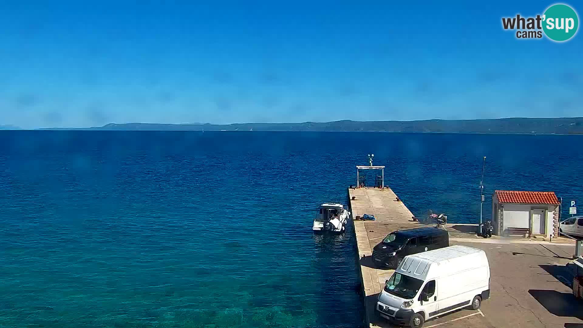 Webcam Bol Centro e Marina – Vista live dal porto di Bol