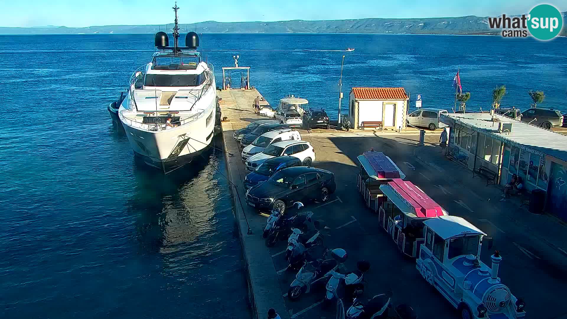 Webcam Bol Centre-Ville & Marina – Vue en direct depuis Bol, île de Brač