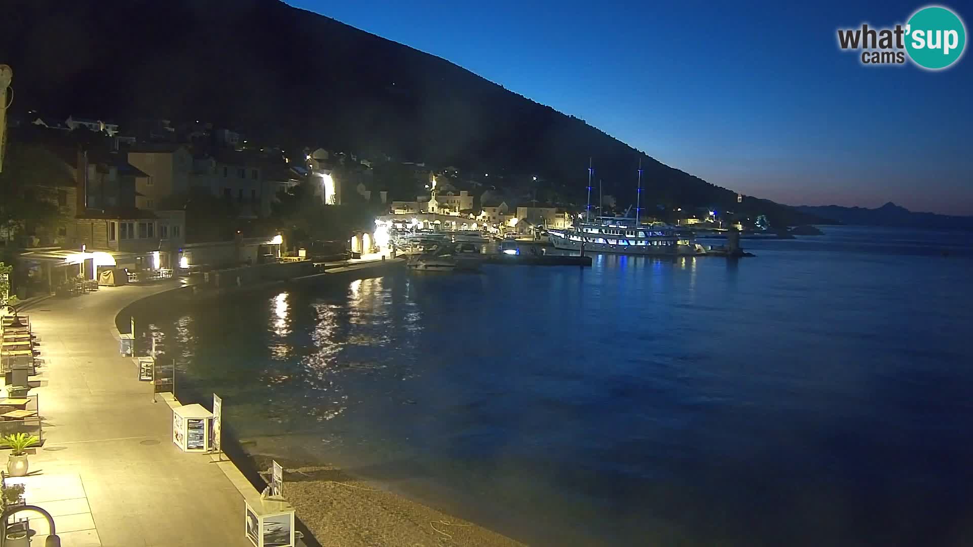 Webcam Bol Town Center & Marina – Live View from Bol, Brač