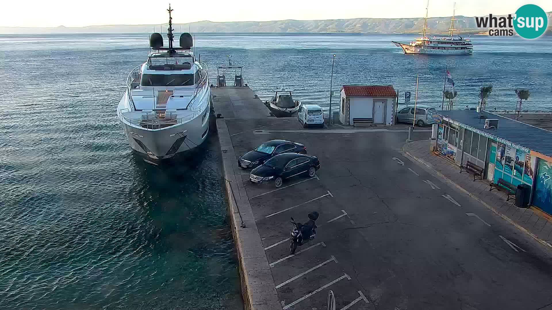 Webcam Bol Town Center & Marina – Live View from Bol, Brač