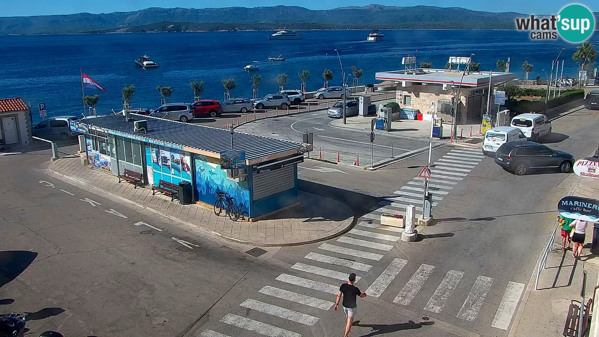 Webcam Bol Centro e Marina – Vista live dal porto di Bol