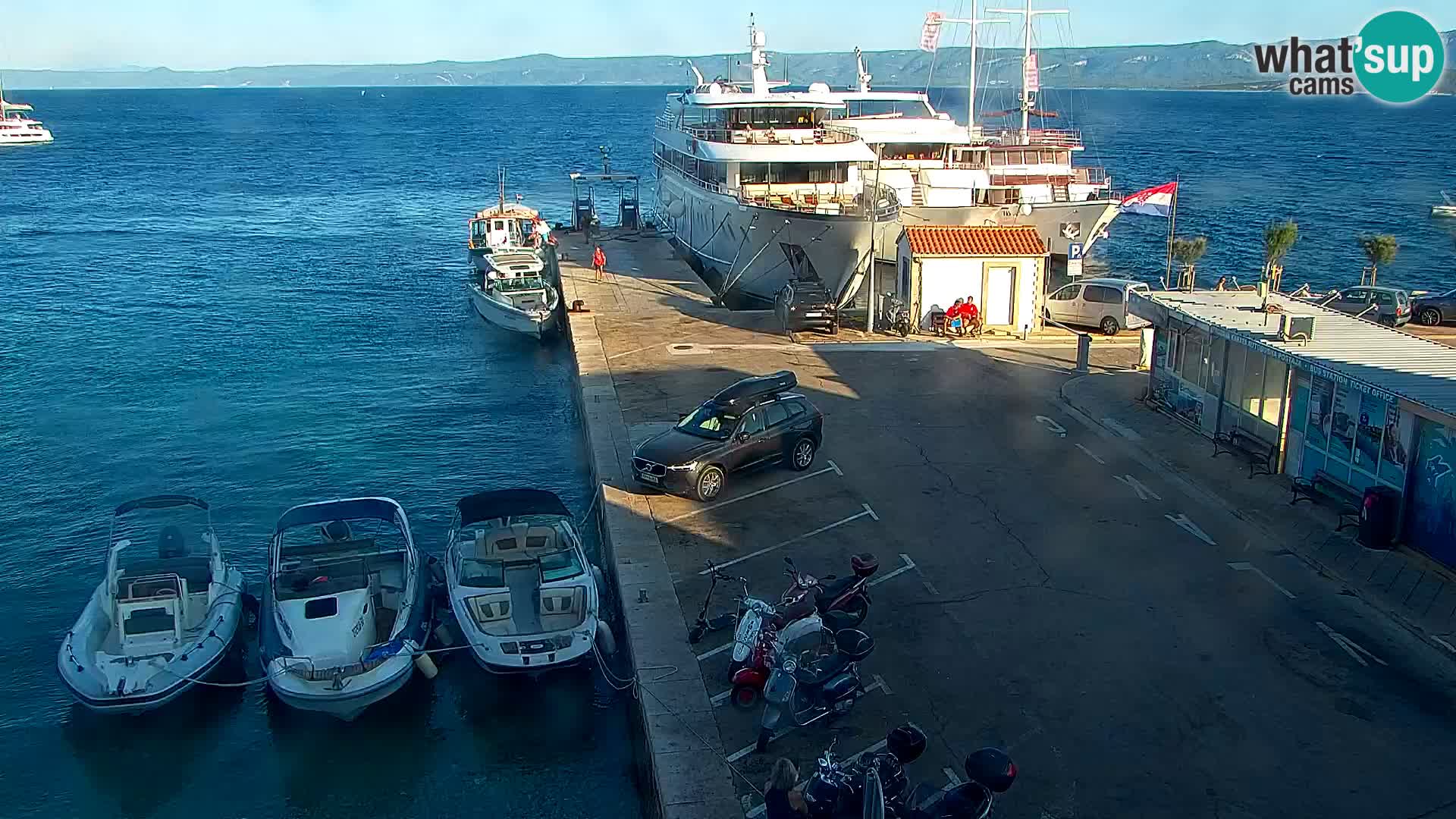 Webcam Bol centre-ville & marina – Vue en direct depuis Bol, île de Brač