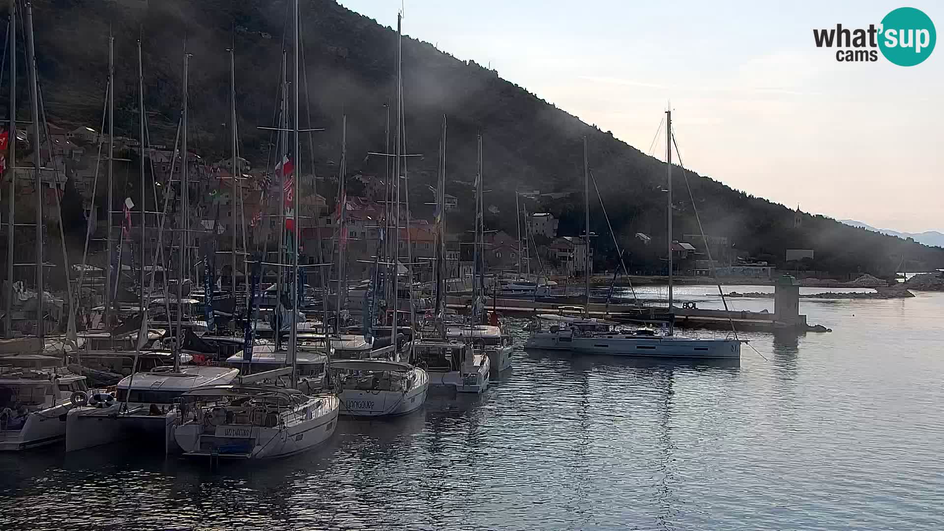 Webcam Bol Town Center & Marina – Live View from Bol, Brač