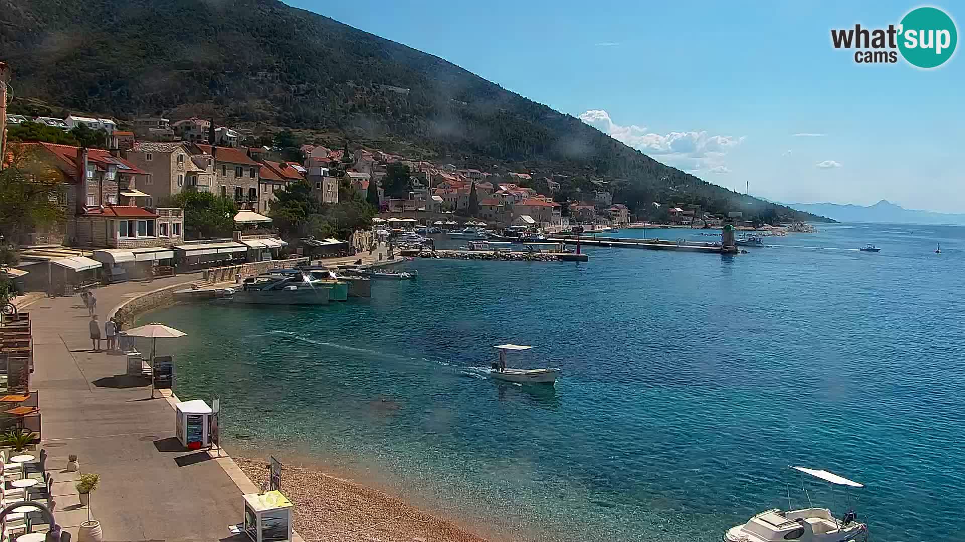 Webcam Bol Town Center & Marina – Live View from Bol, Brač