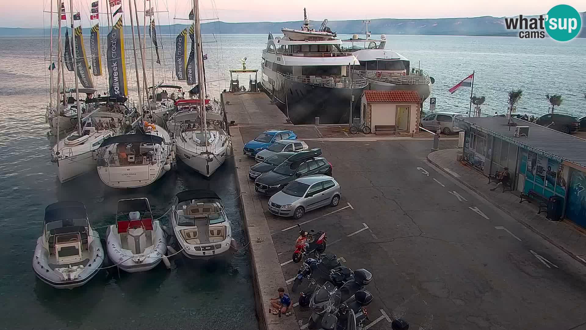 Webcam Bol Centre-Ville & Marina – Vue en direct depuis Bol, île de Brač