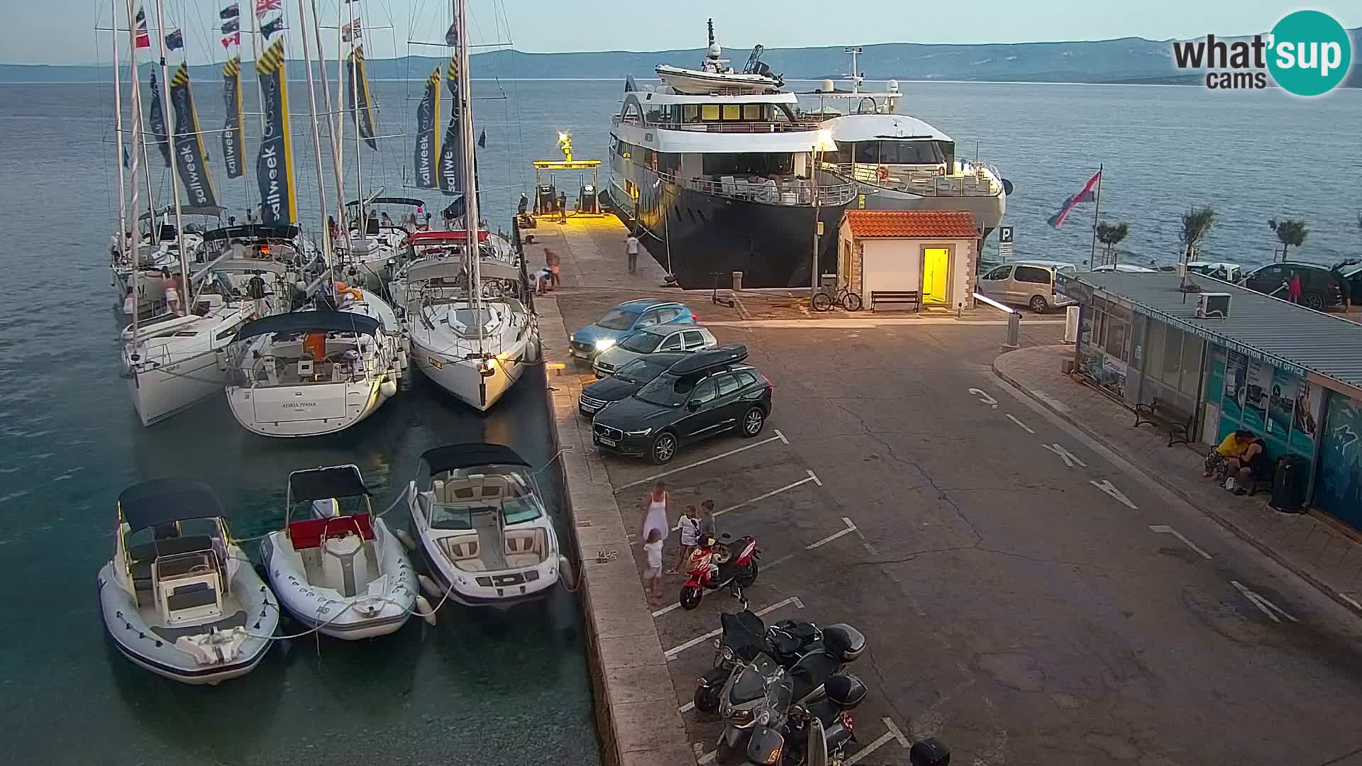 Webcam Bol Centre-Ville & Marina – Vue en direct depuis Bol, île de Brač