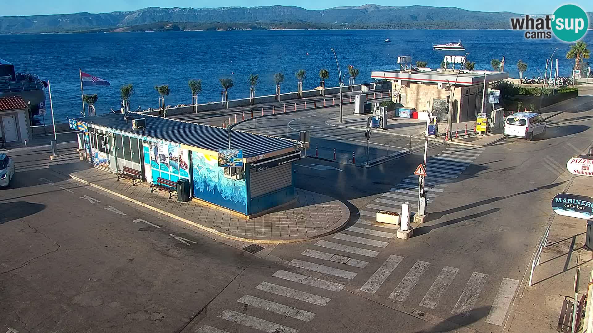 Webcam Bol Hafen & Ortszentrum – Liveblick aus Bol auf der Insel Brač