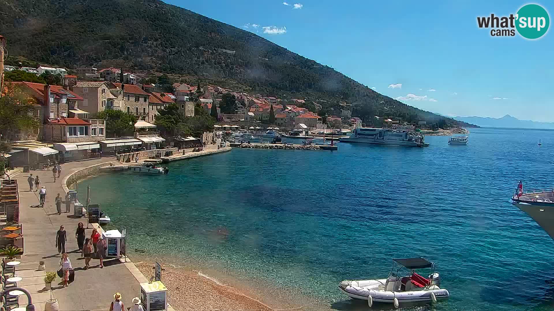 Webcam Bol Hafen & Ortszentrum – Liveblick aus Bol auf der Insel Brač
