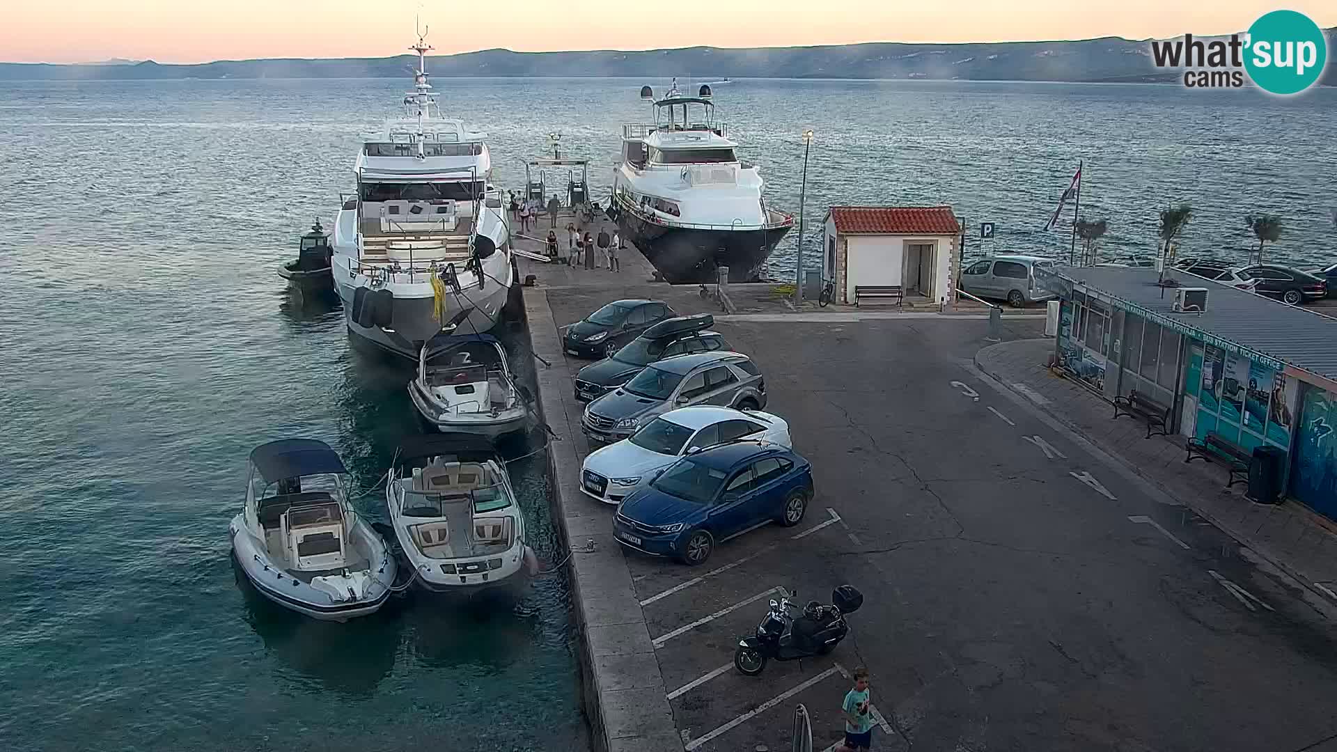 Webcam Bol Town Center & Marina – Live View from Bol, Brač