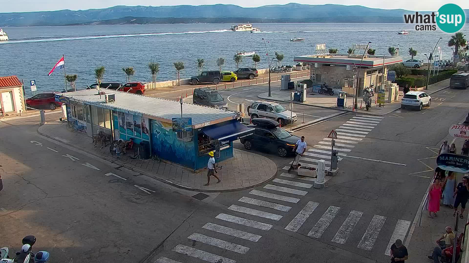 Webcam Bol Town Center & Marina – Live View from Bol, Brač