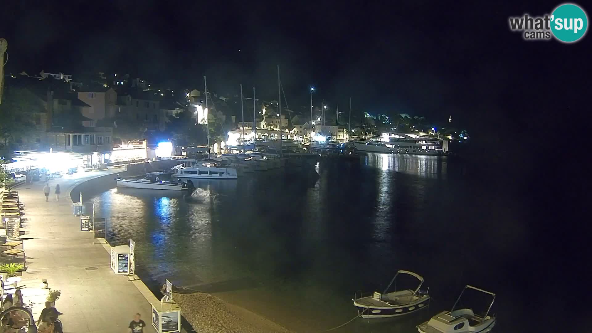 Webcam Bol Centro e Marina – Vista live dal porto di Bol