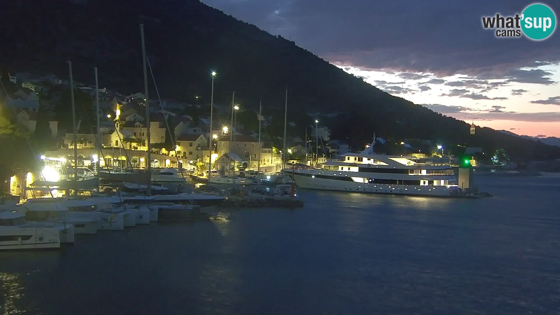 Webcam Bol centre-ville & marina – Vue en direct depuis Bol, île de Brač