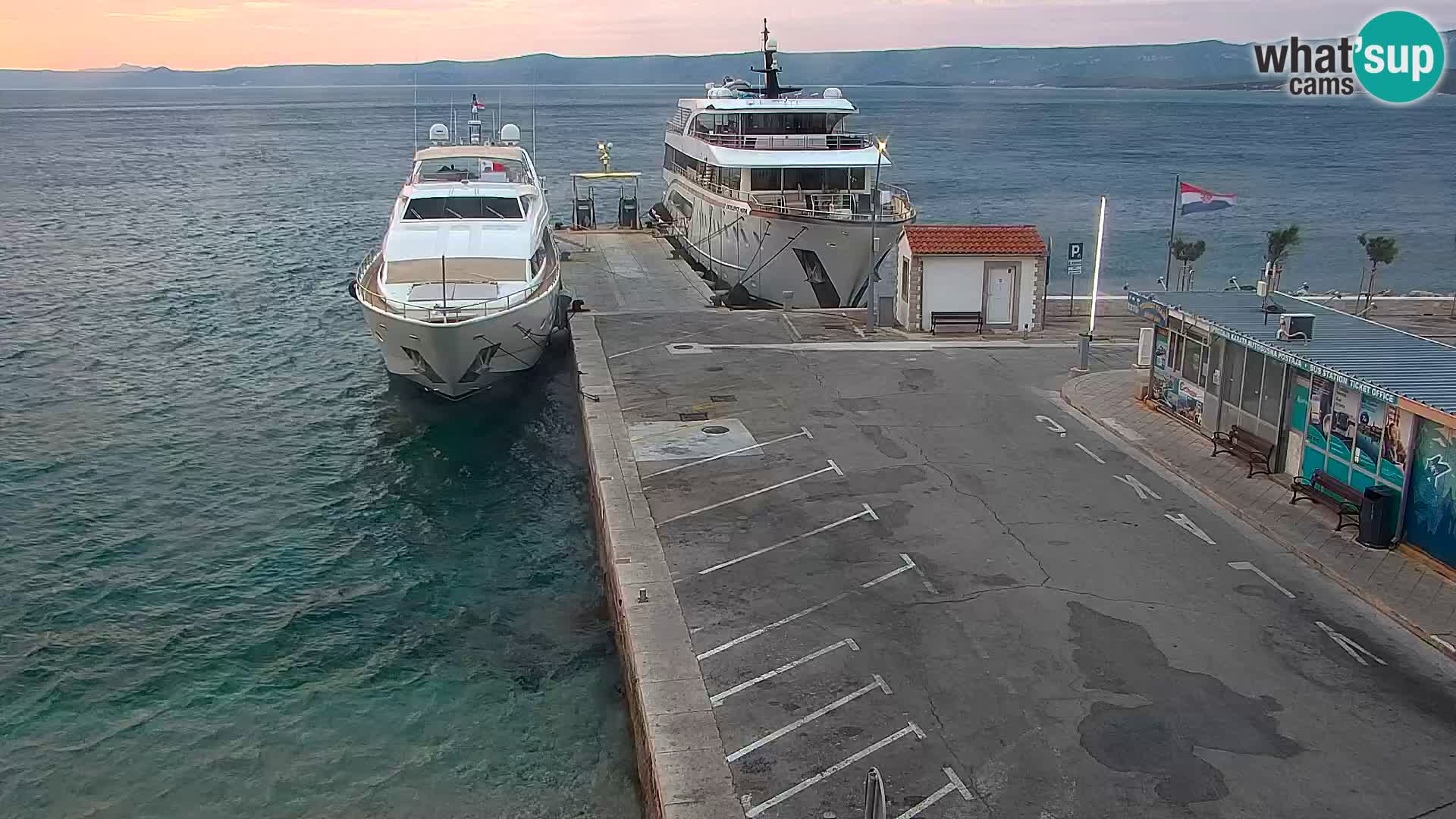 Webcam Bol Town Center & Marina – Live View from Bol, Brač
