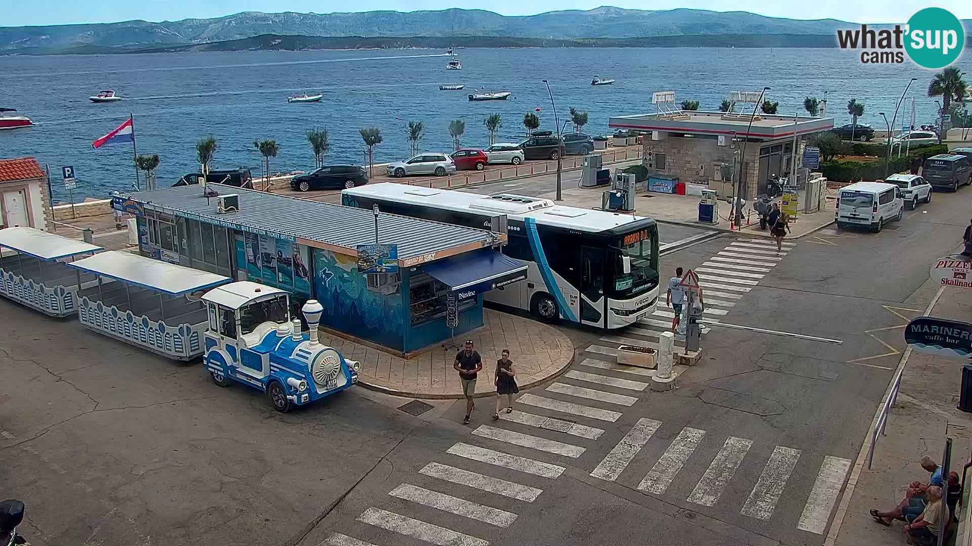 Webcam Bol Hafen & Ortszentrum – Liveblick aus Bol auf der Insel Brač