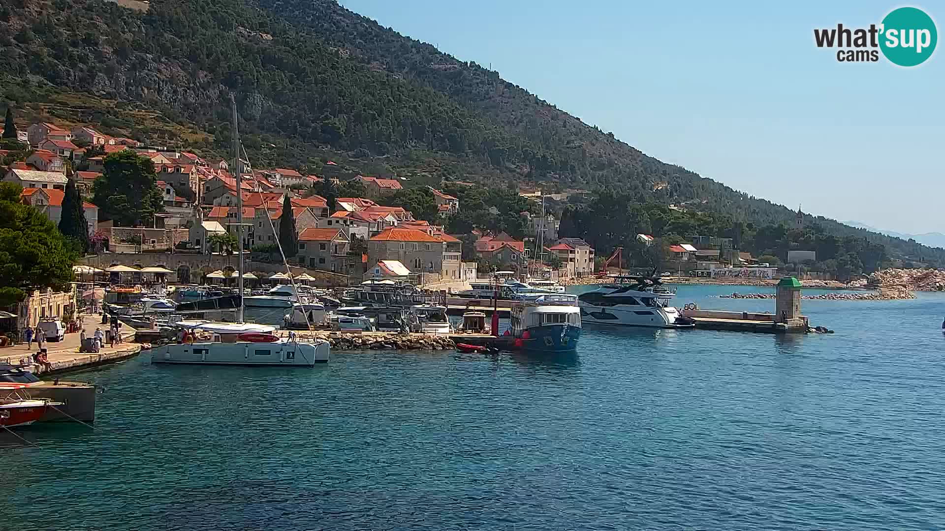 Webcam Bol Town Center & Marina – Live View from Bol, Brač