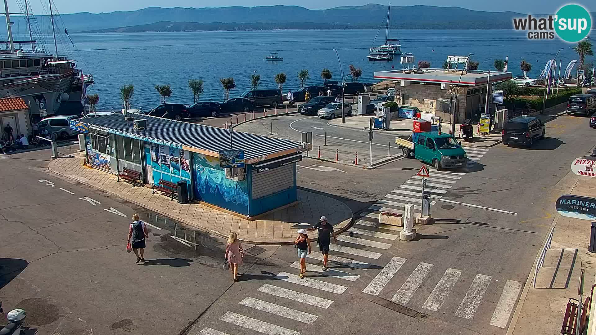 Webcam Bol Centro e Marina – Vista live dal porto di Bol