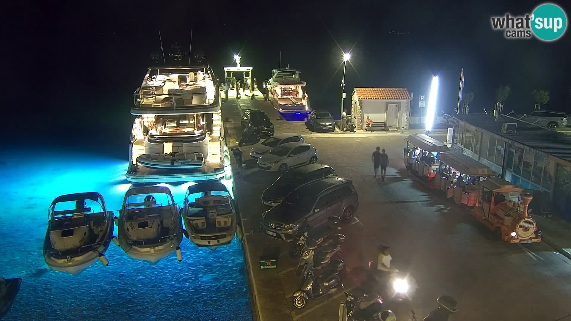 Webcam Bol Town Center & Marina – Live View from Bol, Brač