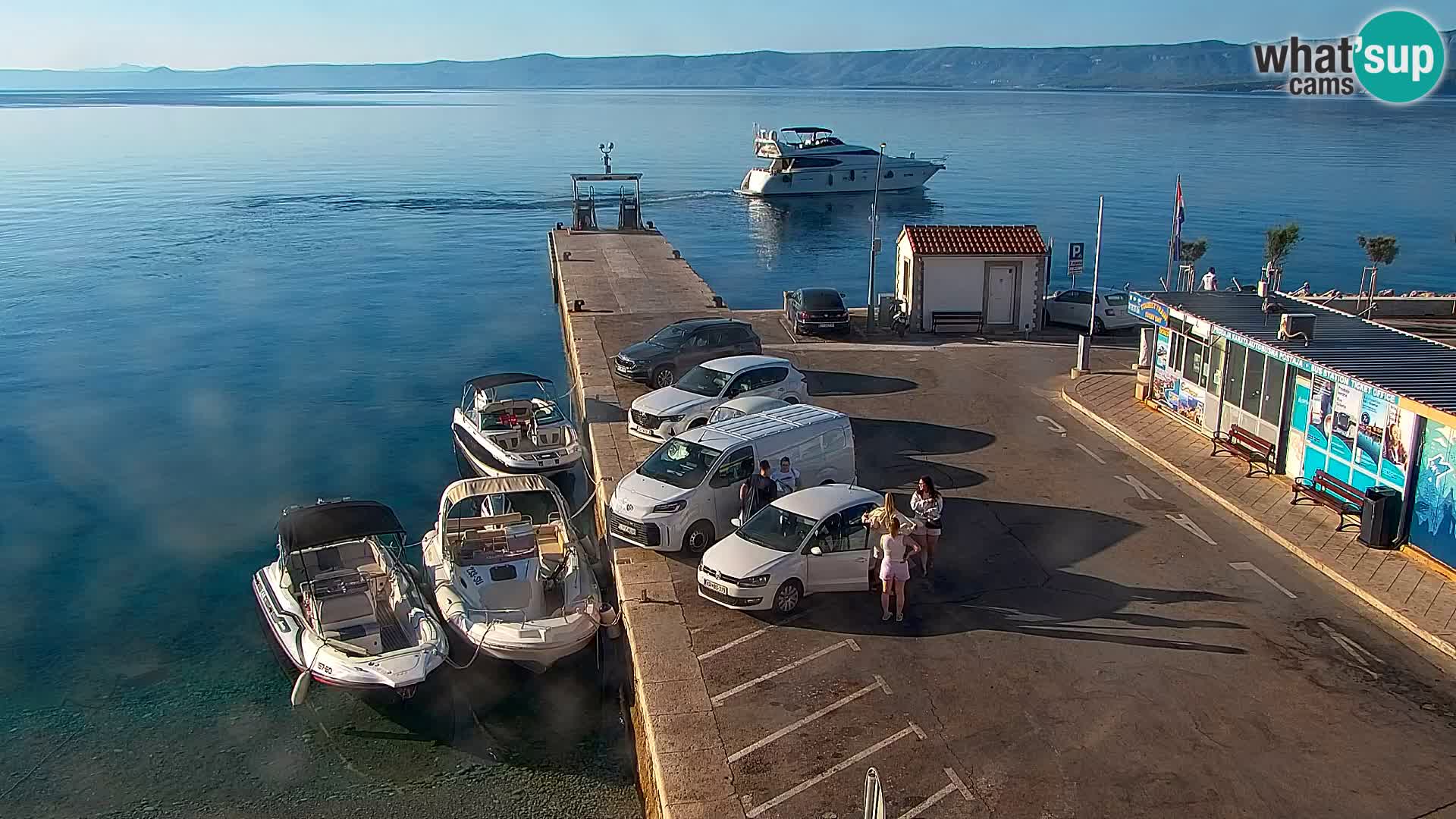 Webcam Bol Town Center & Marina – Live View from Bol, Brač