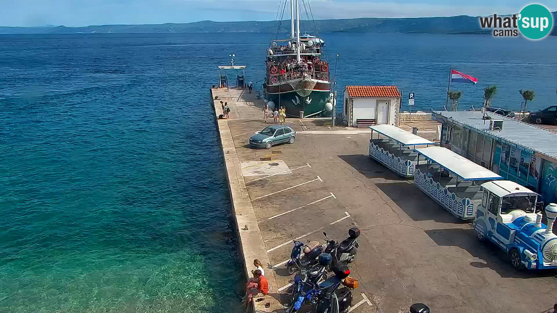 Webcam Bol Hafen & Ortszentrum – Liveblick aus Bol auf der Insel Brač