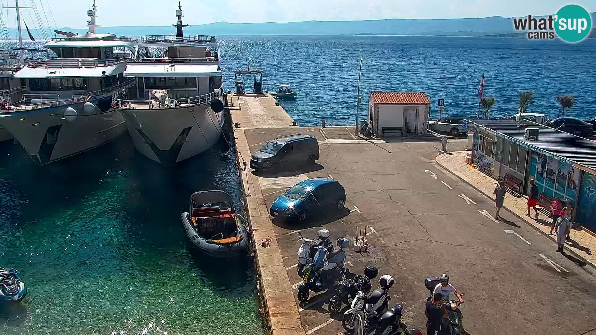 Webcam Bol Town Center & Marina – Live View from Bol, Brač