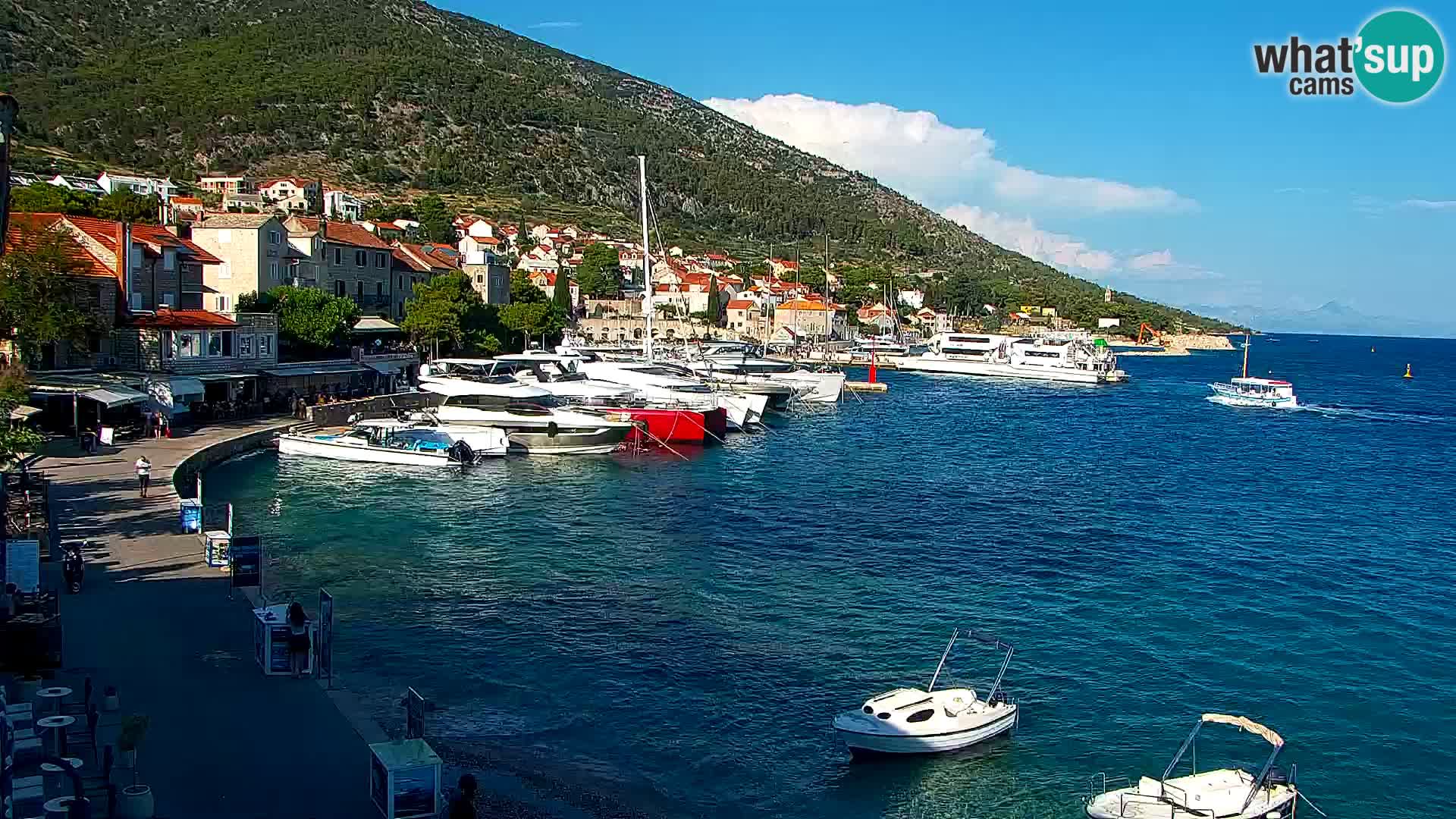 Webcam Bol Centro e Marina – Vista live dal porto di Bol