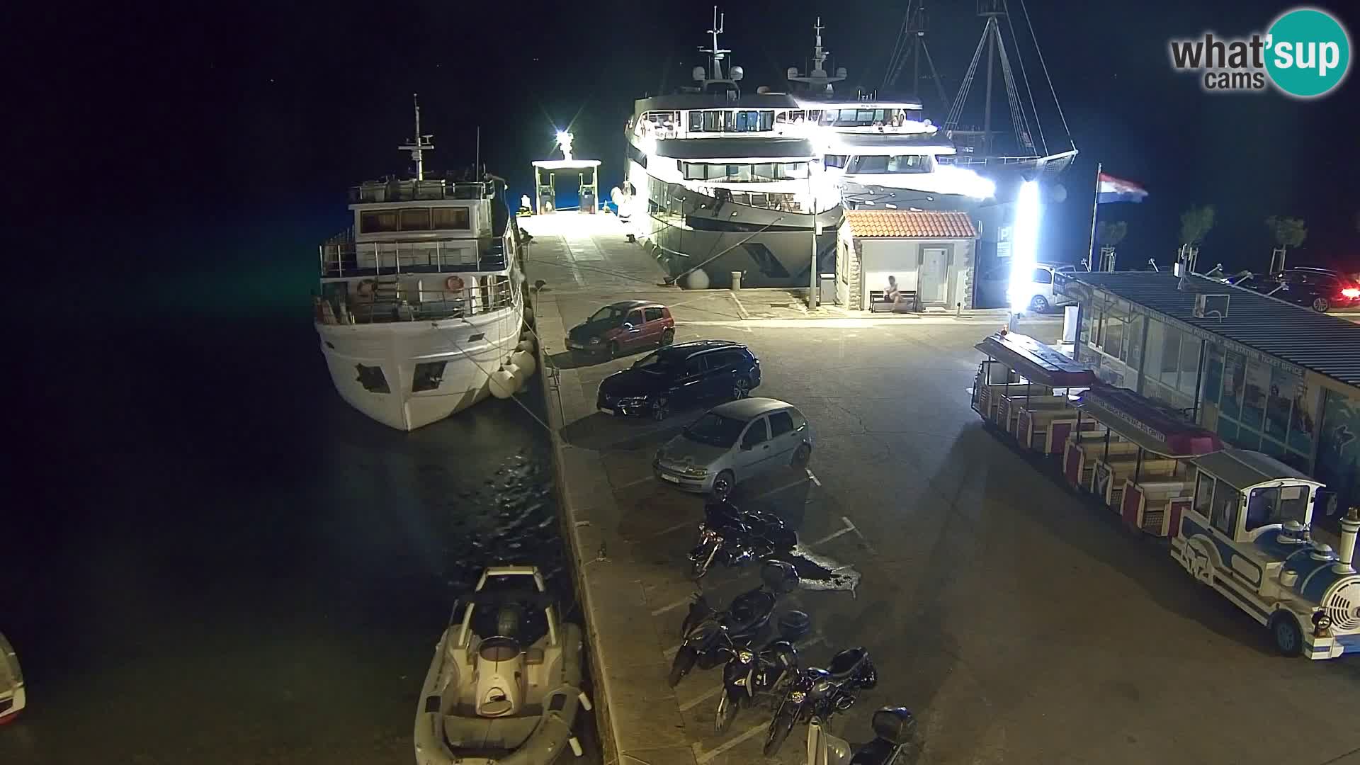 Webcam Bol Centre-Ville & Marina – Vue en direct depuis Bol, île de Brač