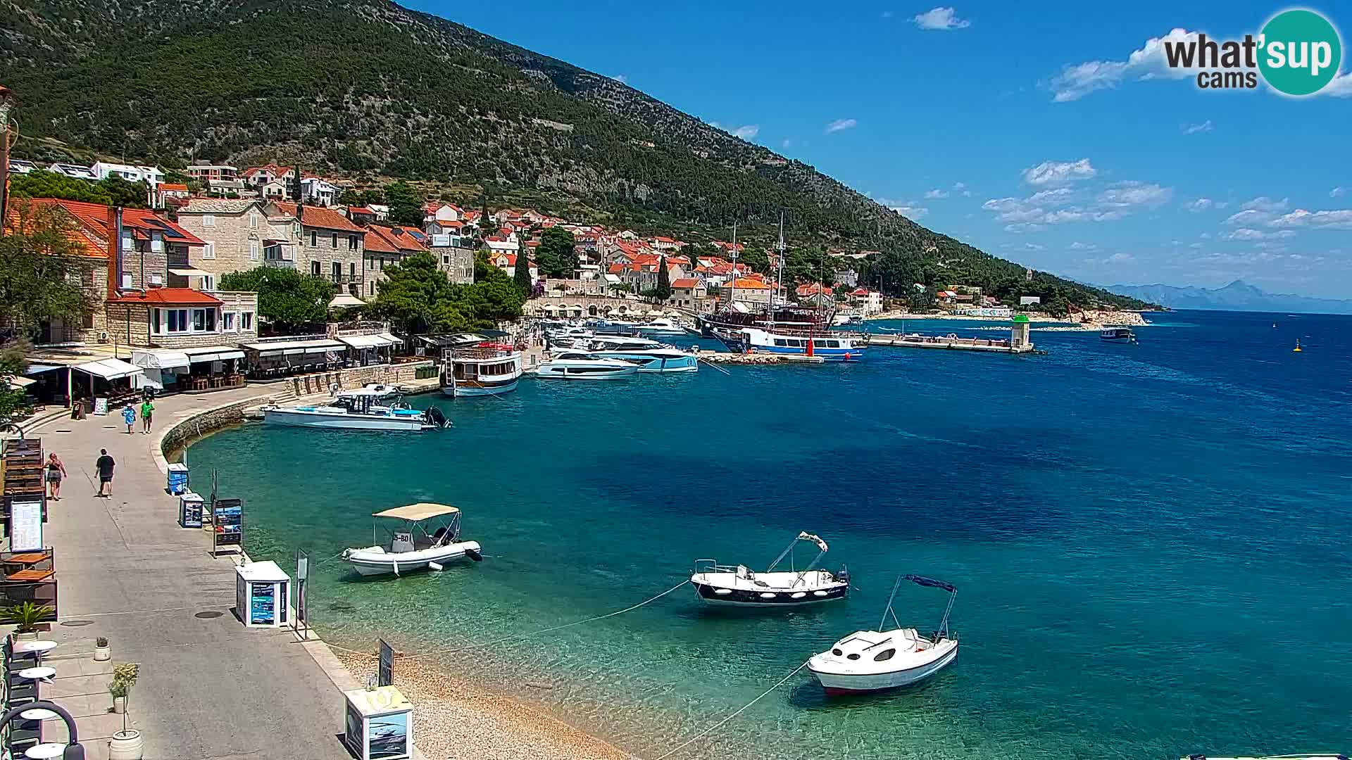 Webcam Bol Centro e Marina – Vista live dal porto di Bol