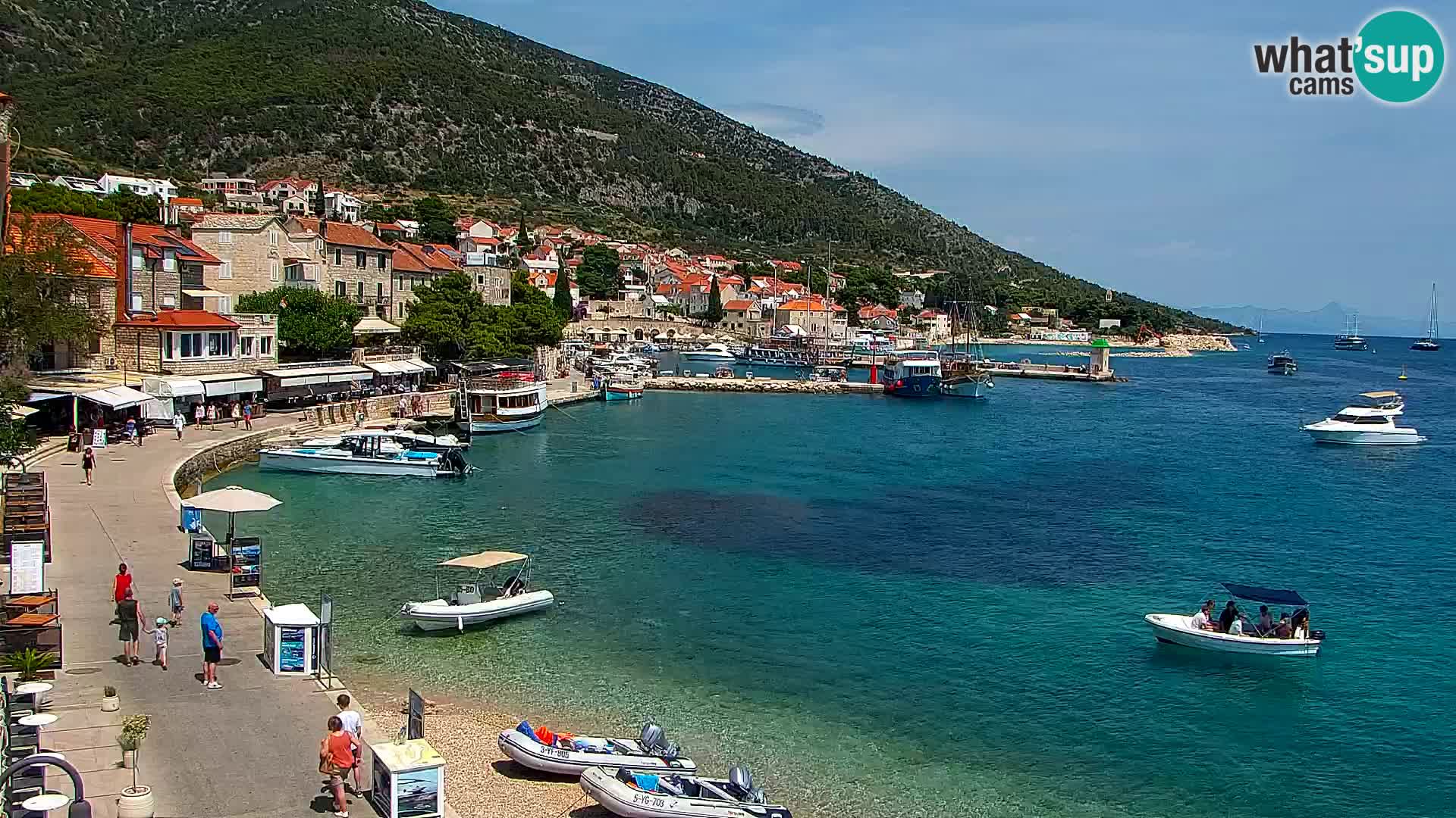 Webcam Bol Hafen & Ortszentrum – Liveblick aus Bol auf der Insel Brač