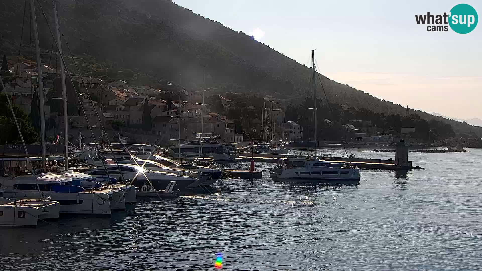 Webcam Bol Town Center & Marina – Live View from Bol, Brač