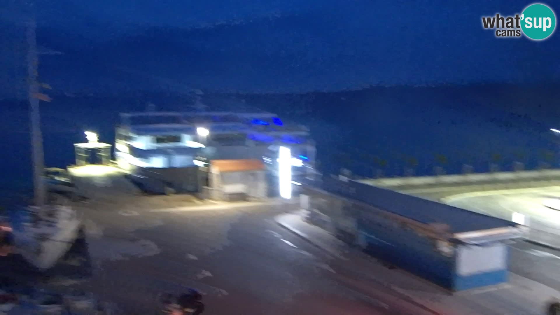 Webcam Bol Centro e Marina – Vista live dal porto di Bol