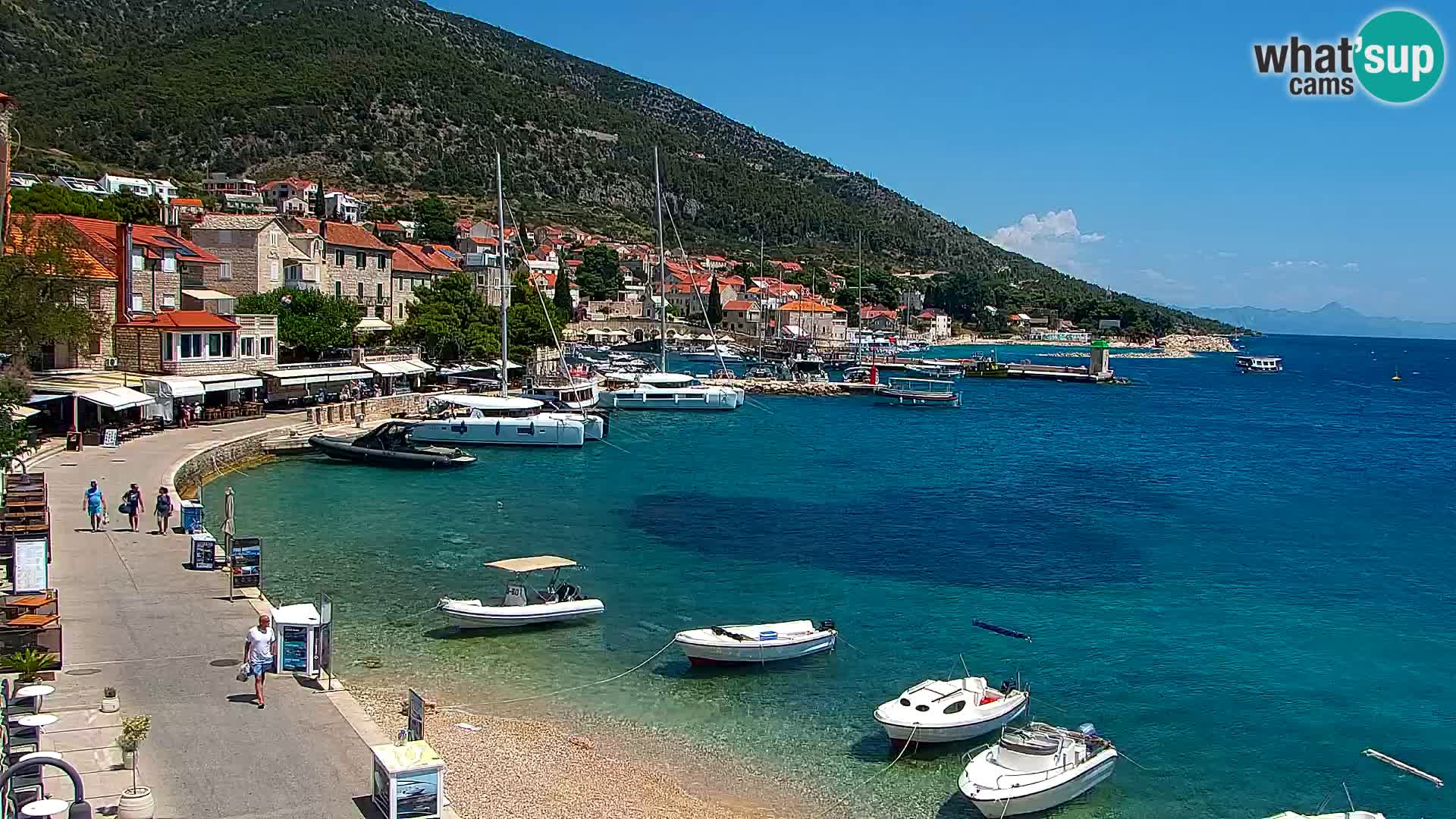 Webcam Bol Town Center & Marina – Live View from Bol, Brač