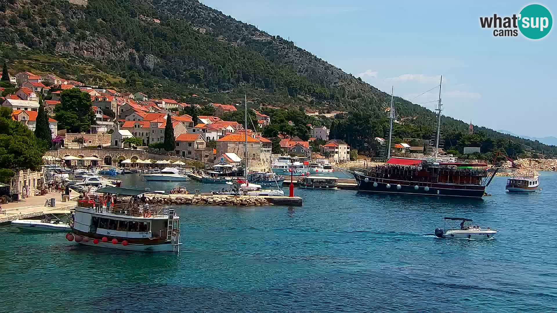 Webcam Bol Hafen & Ortszentrum – Liveblick aus Bol auf der Insel Brač