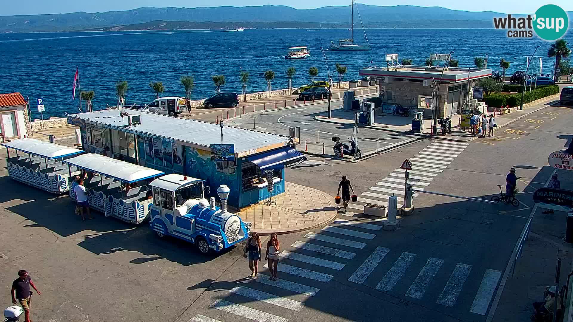 Webcam Bol Town Center & Marina – Live View from Bol, Brač