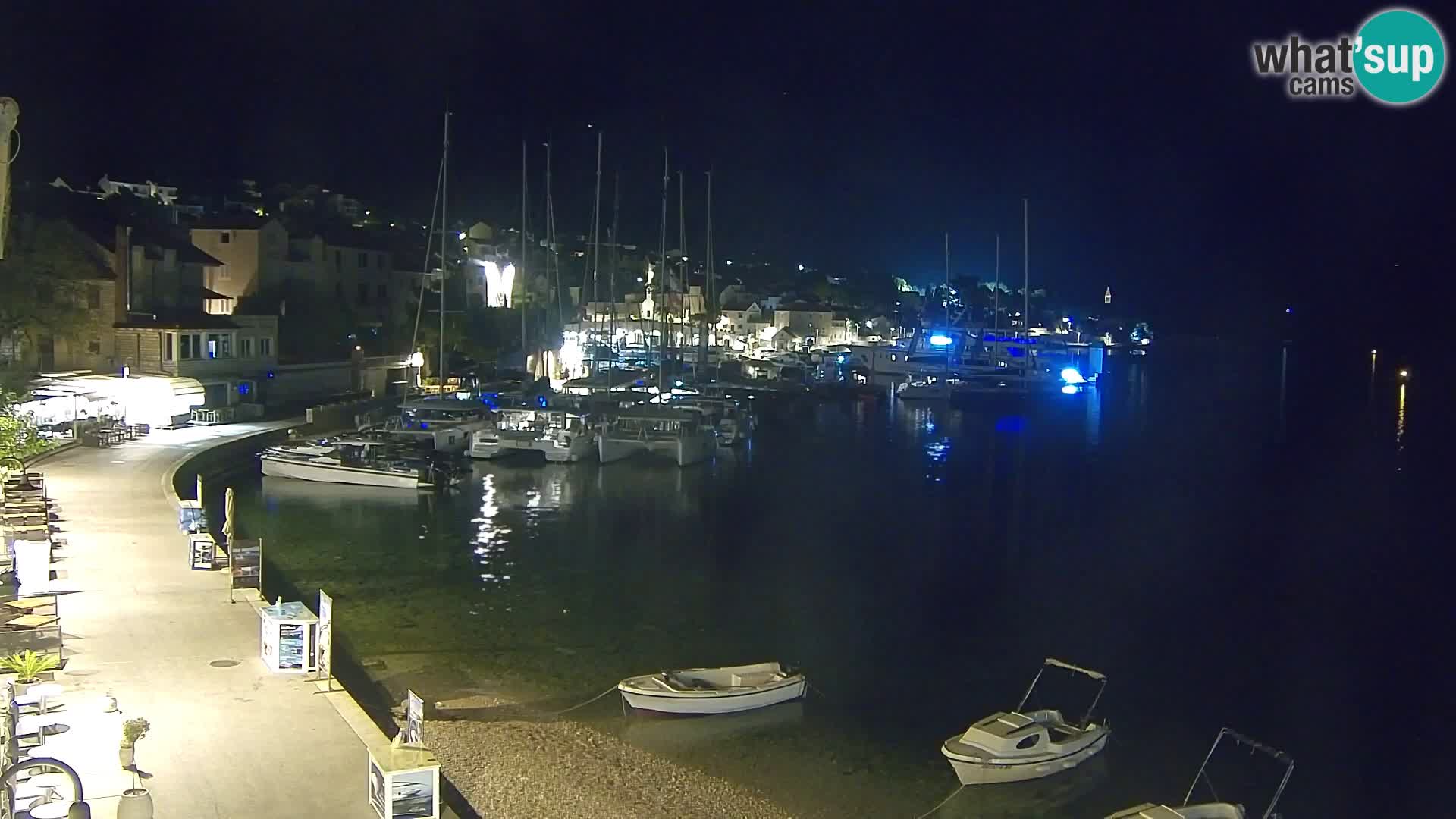 Webcam Bol Hafen & Ortszentrum – Liveblick aus Bol auf der Insel Brač