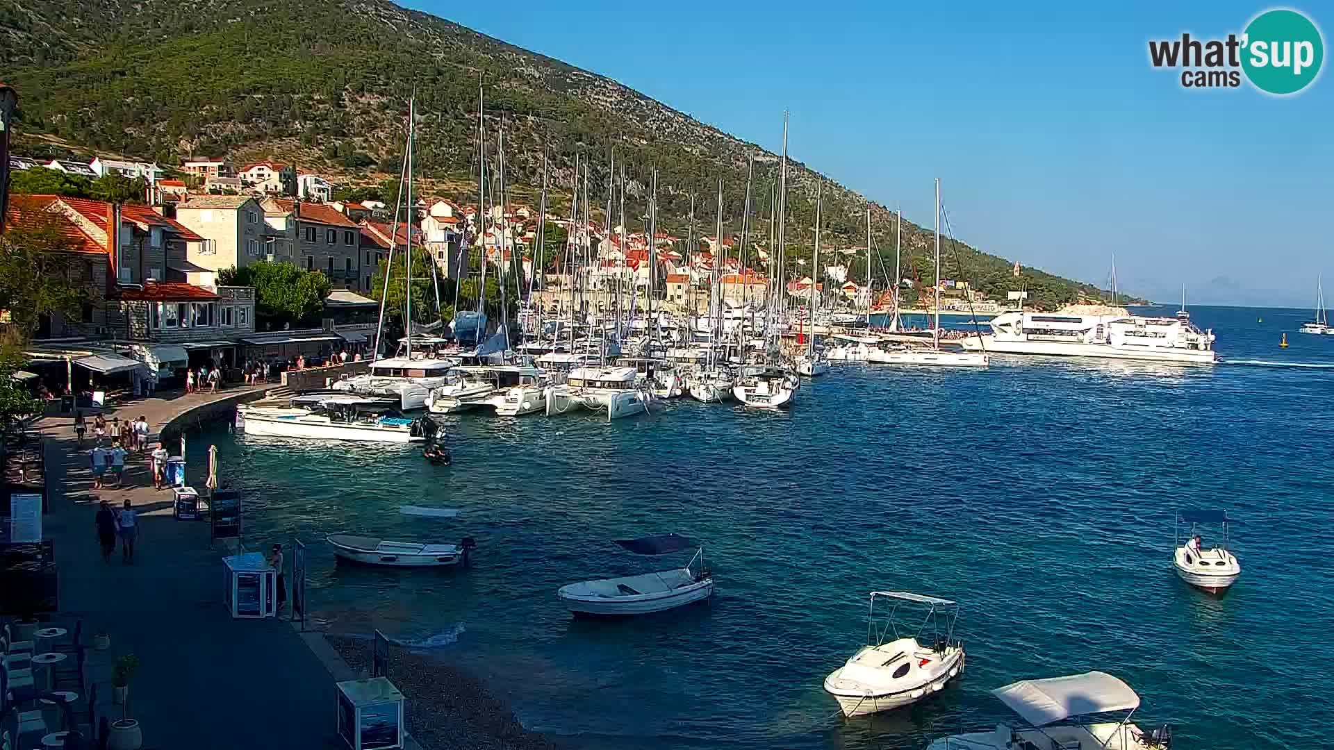 Webcam Bol Town Center & Marina – Live View from Bol, Brač