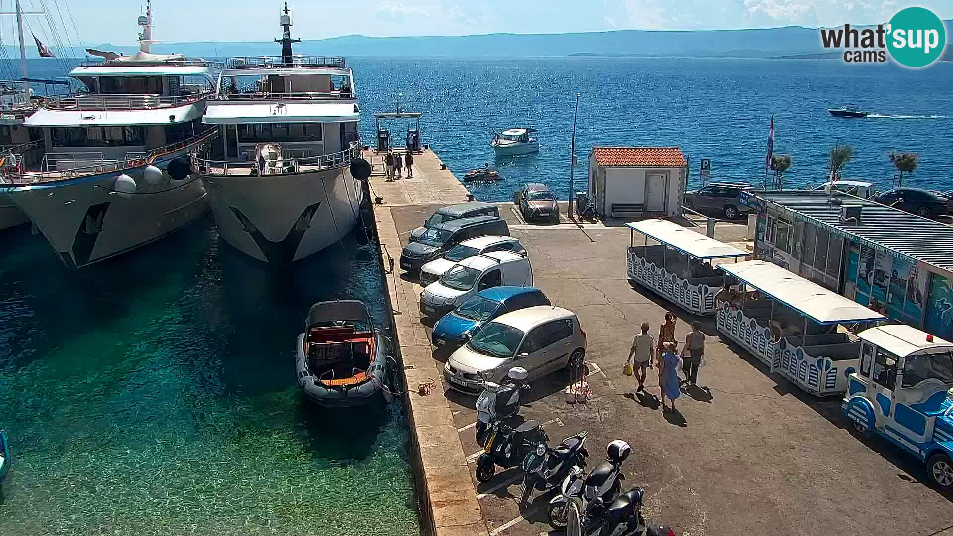 Webcam Bol Centro e Marina – Vista live dal porto di Bol