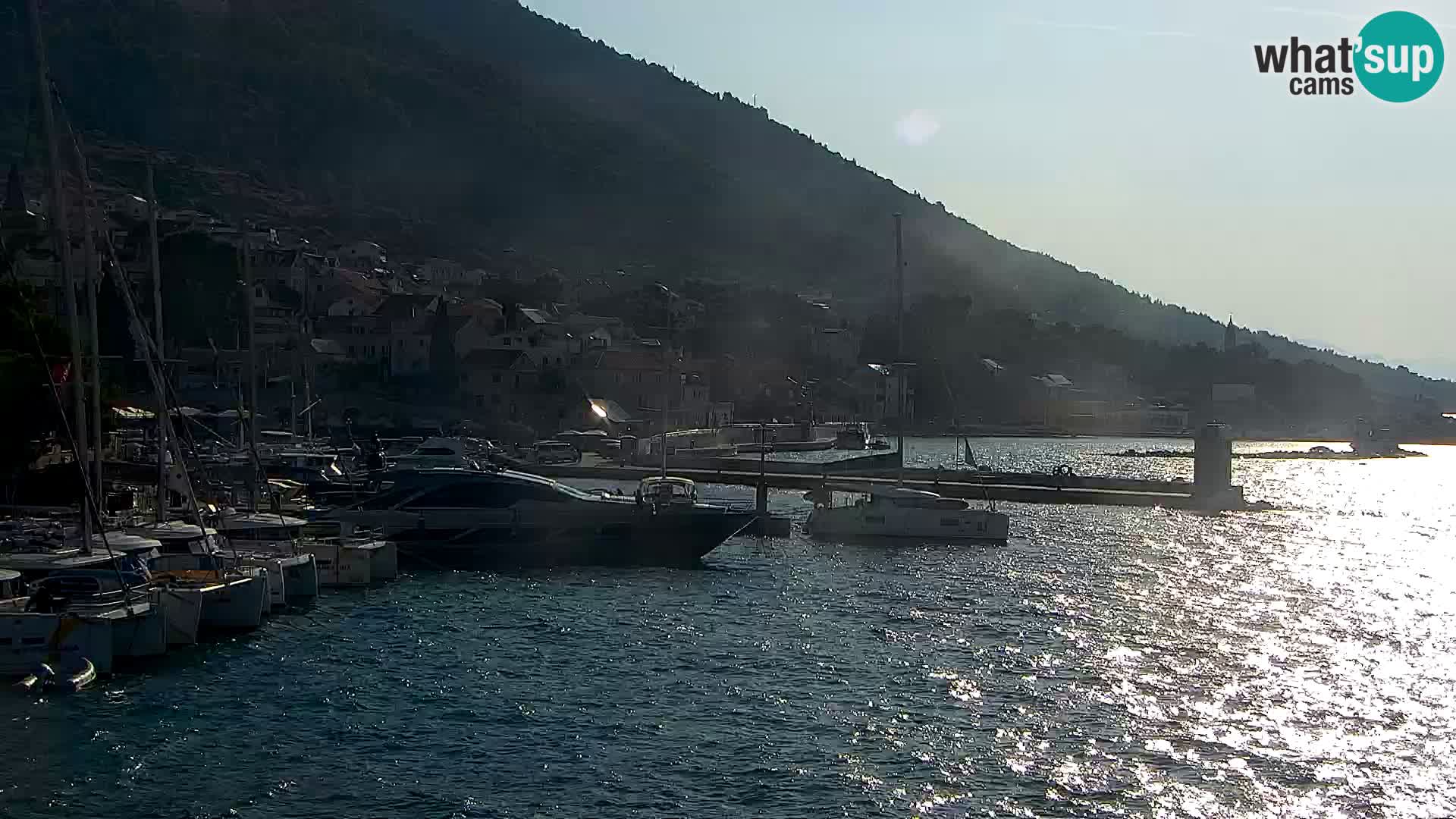 Webcam Bol Town Center & Marina – Live View from Bol, Brač