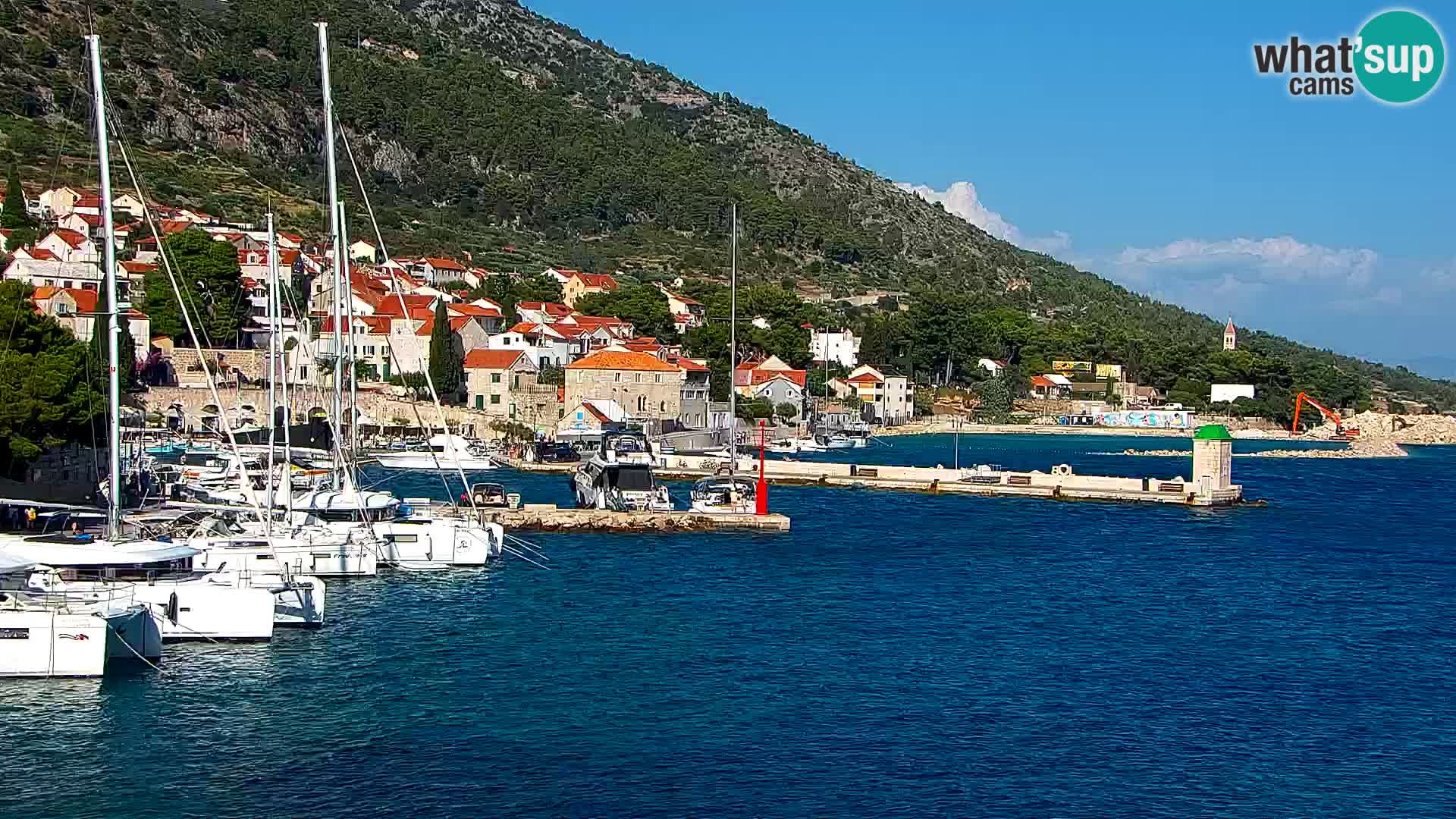 Webcam Bol Hafen & Ortszentrum – Liveblick aus Bol auf der Insel Brač